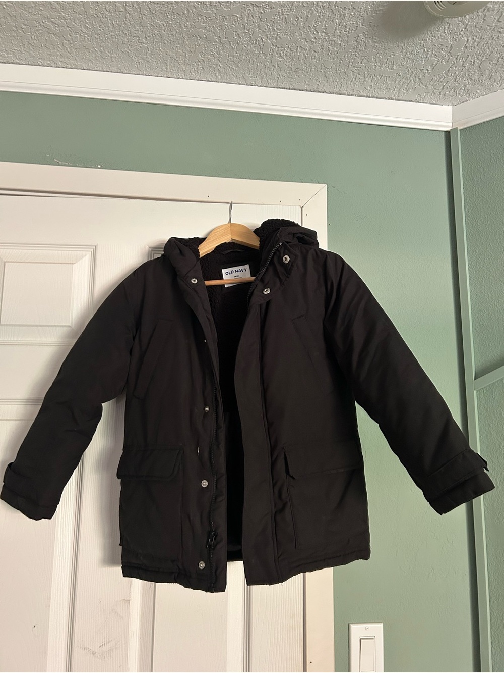 Old Navy Kids Black Hooded Puffer Jacket